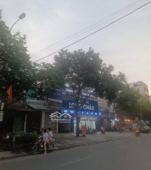 bán nhà mặt đường quốc lộ 2a, 62m2, mặt tiền 5m vỉa hè rộng phù hợp kinh doanh, lh 0911 532 235