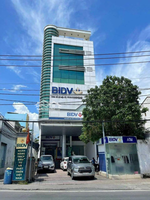 hàng ngộp!cần bán gấp nhà mặt tiền ngay hoàng hoa thám- dt:11x26m-hầm 7 tầng-hđt:240tr/th giá 42 tỷ