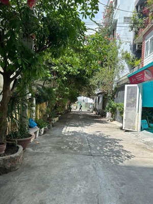 bán nhà hẻm nguyễn thị minh khai cách biển 700m, hẻm rộng 5m thoáng mát