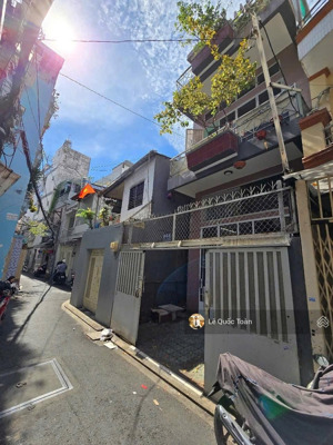 tin thật! hxh phan đình phùng p1 q. phú nhuận - dt: 4.2x17m nở hậu 4.6m - 4 tầng - chỉ 8 tỷ 150 tl