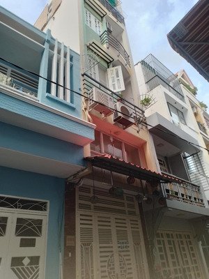 cần cho thuê gấp phòng nguyễn thiện thuật p2 quận 3 tphcm