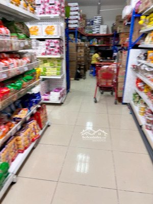 bán shophouse goldmark city hồ tùng mậu-từ liêm dt 551m cho thuê 250tr/ tháng giá 68 tỷ sổ lâu dài.
