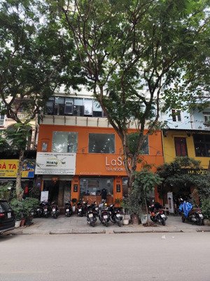 cho thuê mặt bằng kinh doanh phố tân mai, vị trí cực đẹp gần ngã tư, mặt tiền 8m, kinh doanh cafe