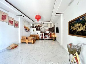 bán nhà 3 tầng sát biển kiệt 3m đường lâm hoành, gần võ văn kiệt, phước mỹ, sơn trà. giá tốt