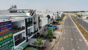nhà phố tđc lộc an - bình sơn gần sân bay long thành. diện tích 5x25. giá chỉ 5.9 tỷ