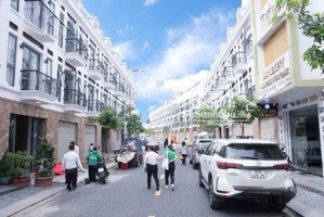 bán nhà phố 3 tầng giá cực chất tại bùi thị xuân, tân bình, dĩ an, bình dương, 3,4 tỷ, 185m2