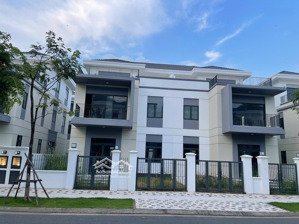 duy nhất biệt thự song lập 10x20m, 1 trệt 2 lầu, giá 9,2 tỷ, gần clubhouse, lh phúc 0906314906