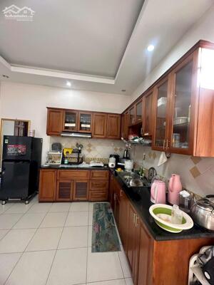 Bán nhanh nhà hẻm 5m Nguyễn Thị Nhỏ, Tân Bình, DT 70m2, giá 4tỷ8, sổ hồng riêng, 1 trệt 2 lầu