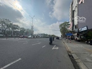 sụp hầm cặp đất mặt tiền kinh doanh sầm uất đường 2/9, hải châu, đà nẵng