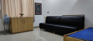 phòng 35m2 đầy đủ tiện nghi như khách sạn, nhà mặt tiền đường lớn