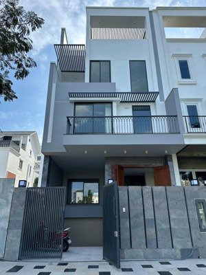 cho thuê biệt thự đẹp, 140m2, 60 triệu, n1, bình trưng tây, thủ đức, hcm