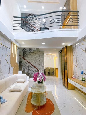 bán nhà đẹp - cô bắc, 4 lầu. giá nhỉnh 6 tỷ ngay trung tâm phú nhuận.