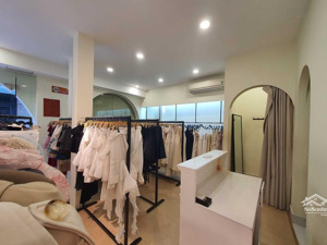 hxh 6m khu phan đăng lưu & đoàn thị điểm, q. phú nhuận - ngang lớn(7x10m). 2 lầu - 4pn - villa phố
