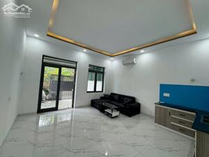 Bán căn nhà đẹp hẻm rộng 3m bên hông nhà thờ chợ mới cách đường chính Lương Định Của 400m xã Vĩnh Ngọc Nha Trang