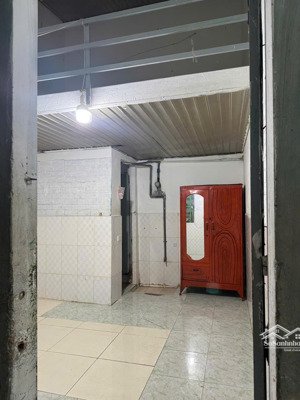 cho thuê phòng 12m : giá 1.800.000 /1 tháng