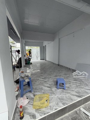 cho thuê nhà tiện kinh doanh cà fe quán ăn mt đường số 47 p tân quy quận 7. dt 6x20m giá 18tr/tháng