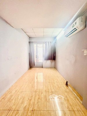 hxh huỳnh văn bánh-p11-pn, dt: 3,2 x 12, 4 tầng 3pn 3wc , 15tr