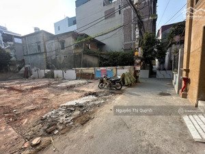 bán 4 lô đất hoè thị phương canh. cách mặt phố trịnh văn bô trường fpt 100mét. giá đầu tư.