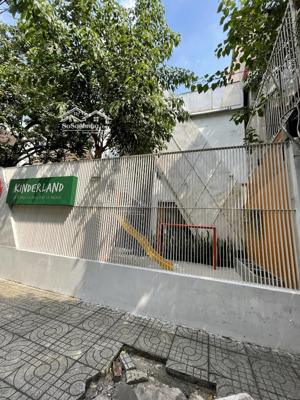 bán gấp nhà mặt phố trường sơn, cư xá bắc hải, q10 ( 15x20m = 300m2) 5 tầng, có hđ thuê 100 triệu