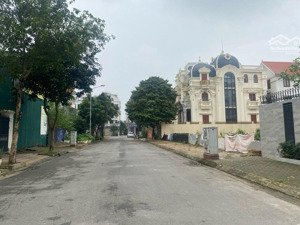bán gấp : 280m2/mặt tiền :12m / đường 20m/ làng nghề kiêu kỵ/ gia lâm/ sát vinhomes/ giá:10.3 tỷ