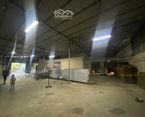 cần cho thuê gấp kho rộng 200m2 ở phạm hữu lầu có pccc tự động