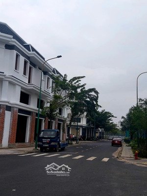 bán shophouse richland residence, 3,283 tỷ, 223.7m2, hòa lợi, bến cát, bình dương