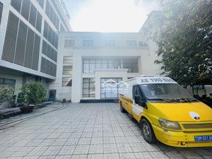 cho thuê mặt bằng đường 30/4 diện tích: 400 m2 (ngang 14m, dài 29m)