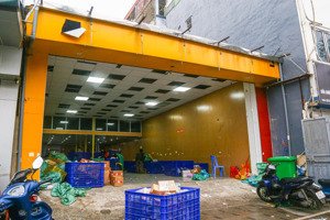 cho thuê nhà mặt đường hoàng công chất- tp điện biên- dt 190m2. mt 10m kinh doanh tốt- giá 10tr