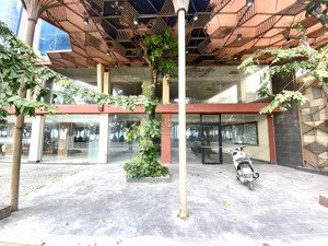 cho thuê mặt bằng đắc địa 350m2 mặt tiền trần phú giá 180 triệu/tháng