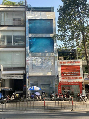 cho thuê nhà, đường 3/2 ngay trung tâm quận 10, vị trí cực kỳ đắt địa, rất dễ nhận diện thương hiệu