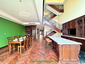 căn hộ duplex 3 phòng ngủ, ban công view đẹp ở tây hồ cho thuê