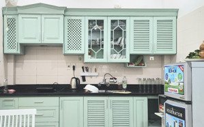 cho thuê nhà âu cơ tây hồ, 6 tầng, 5 phòng ngủ có 3 phòng ngủ rộng 30m2, đầy đủ nội thất.