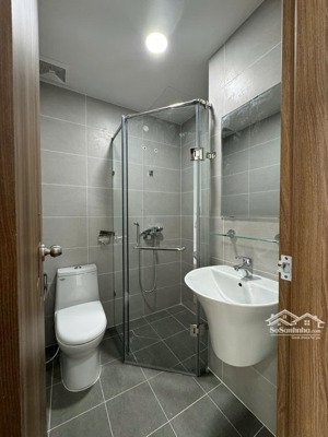 căn hộ mặt tiền đường xa lộ hà nội