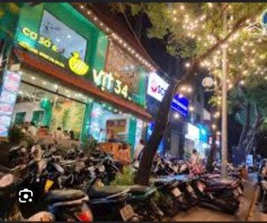 tôi là môi giới, bán biệt thự cho chú ruột tại tt hà đông. vùng lõi, kinh doanh, diện tích to