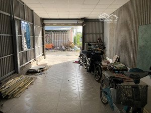 chính chủ cần cho thuê căn hộ 108m2, có tầng lửng 27m, full nội thất