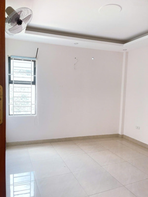 bán nhà mặt ngõ yên hoà 33/35m