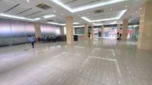 cho thuê 500m sàn chân đế cc làm nhà hàng srm trưng bày ảnh viện áo cưới siêu thị ở tân mai đền lừ