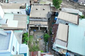 Nhà nát 2/Trưng Nữ Vương-TT. Hóc Môn.Dt 196m2 (ngang 28m)~5,5ty