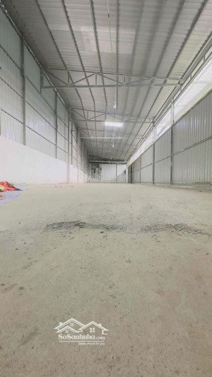 kho 300m giá 17 triệu/tháng đường hiệp bình giao phạm văn đồng thủ đức