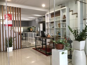 cho thuê văn phòng mega ruby, 10 triệu, 60 m2, phú hữu, quận 9, tp.hcm