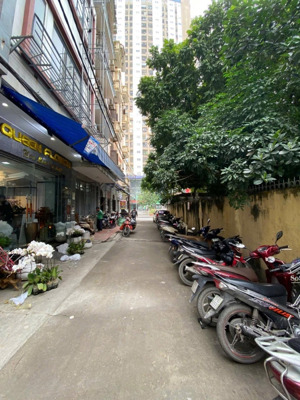 bán mảnh đất mặt đường mỹ đình dt 188 m2 mt 8 m nở hậu 8.06 m tiện xây toà văn phòng 3 ô tô tránh