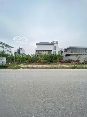 chuyển nhượng lô 400m2, tuyến 2 cựu viên, đường hồng phúc, bắc sơn, kinh doanh được ngay 0934289788
