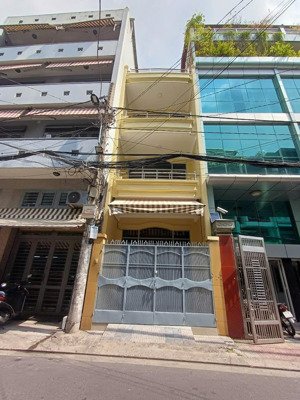 cho thuê nhà hẻm xe hơi đường trương công định, p14, quận tân bình.dt 4x18m, 1 trệt 2 lầu