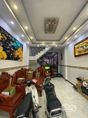 hẻm xe hơi nhà xuân thuỷ, q2 58m2,giá 2tỷ580tr