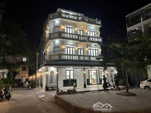 bán nhà mặt phố tại huỳnh tấn phát, 9,79 tỷ, 80m2, giá tốt