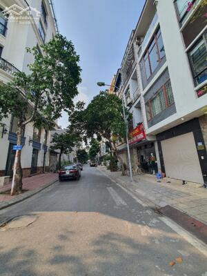 TẦM TIỀN HIẾM NGƯỜI BÁN- ĐẤT PHÂN LÔ- 5'''' PHÚT TỚI AEON MALL- VÀI BƯỚC CHÂN RA CÔNG VIÊN