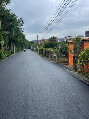Đất kim long , đường nhựa trục chính 10m ,25x69, 1716m2
