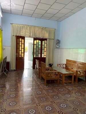 Bán nhà mặt tiền, P6 TP Tân An tỉnh Long An