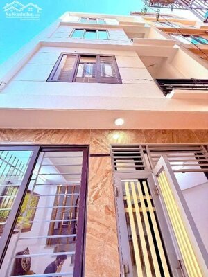 BÁN NHÀ 4.5 TẦNG 33m2 GIÁ 2.55 TỶ GẦN TRƯỜNG C1,C2 PHỤNG CHÂU