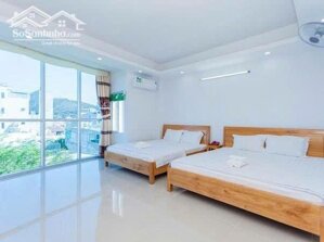 Khách Sạn 16 Phòng, Có Căn Hộ – Vị Trí Trung Tâm Khu Á Châu, Giá Hấp Dẫn!